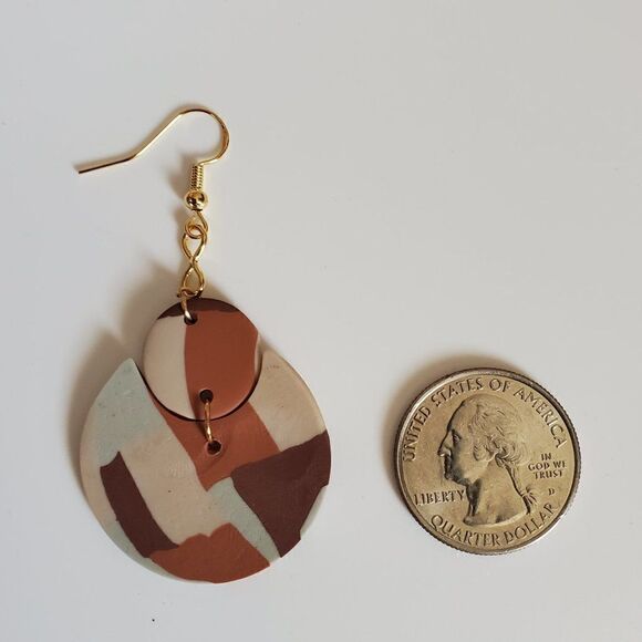 Round faux leather earring - Handmade (NEW) - Picture 4 of 4